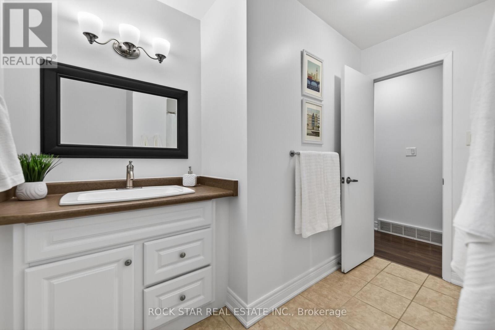 3075 Empire Place, Niagara Falls, Ontario  L2J 3L7 - Photo 25 - X12898154