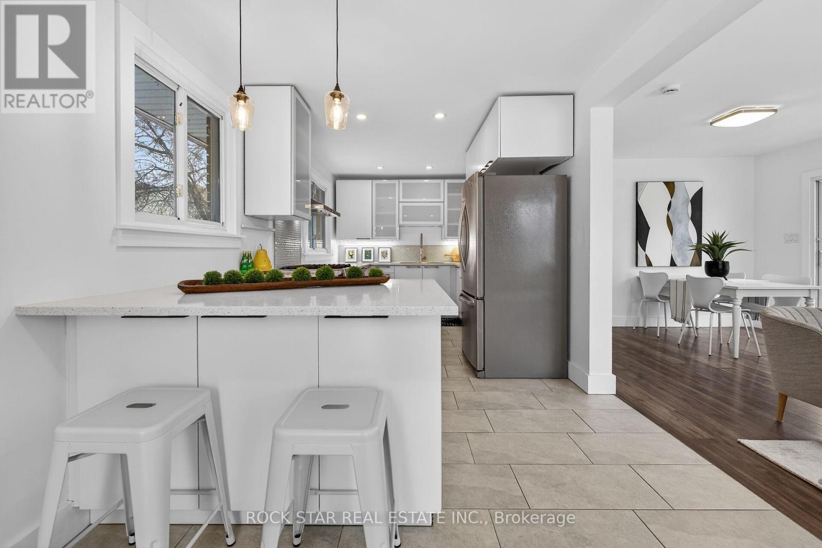 3075 Empire Place, Niagara Falls, Ontario  L2J 3L7 - Photo 6 - X12898154