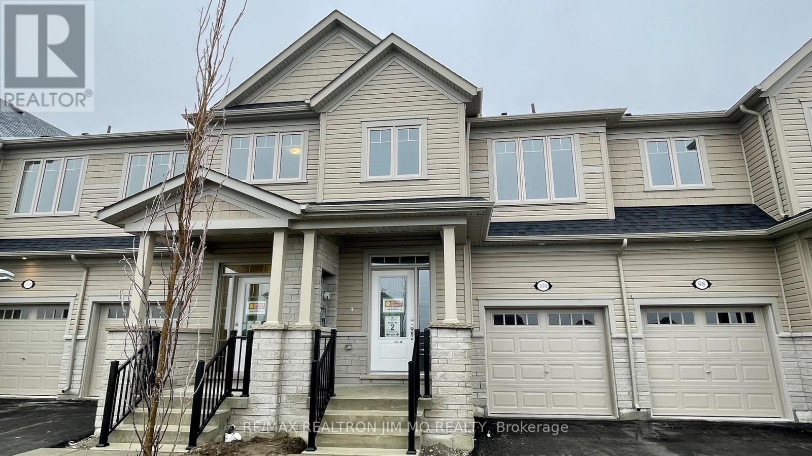 100 SANDERSON DRIVE, Kawartha Lakes, Ontario