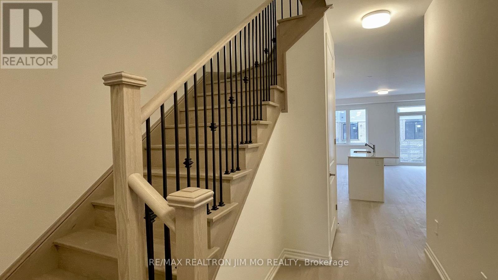 100 Sanderson Drive, Kawartha Lakes, Ontario  K9V 0S8 - Photo 10 - X12898160