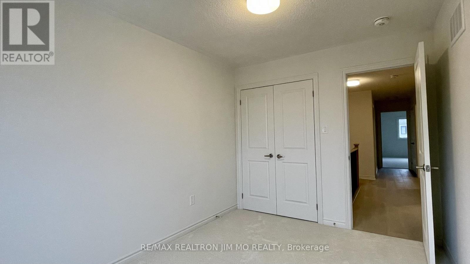 100 Sanderson Drive, Kawartha Lakes, Ontario  K9V 0S8 - Photo 16 - X12898160