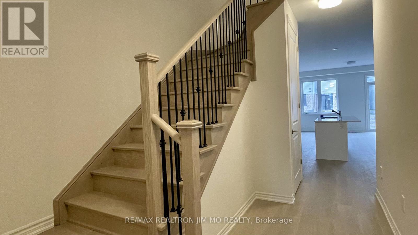 100 Sanderson Drive, Kawartha Lakes, Ontario  K9V 0S8 - Photo 2 - X12898160