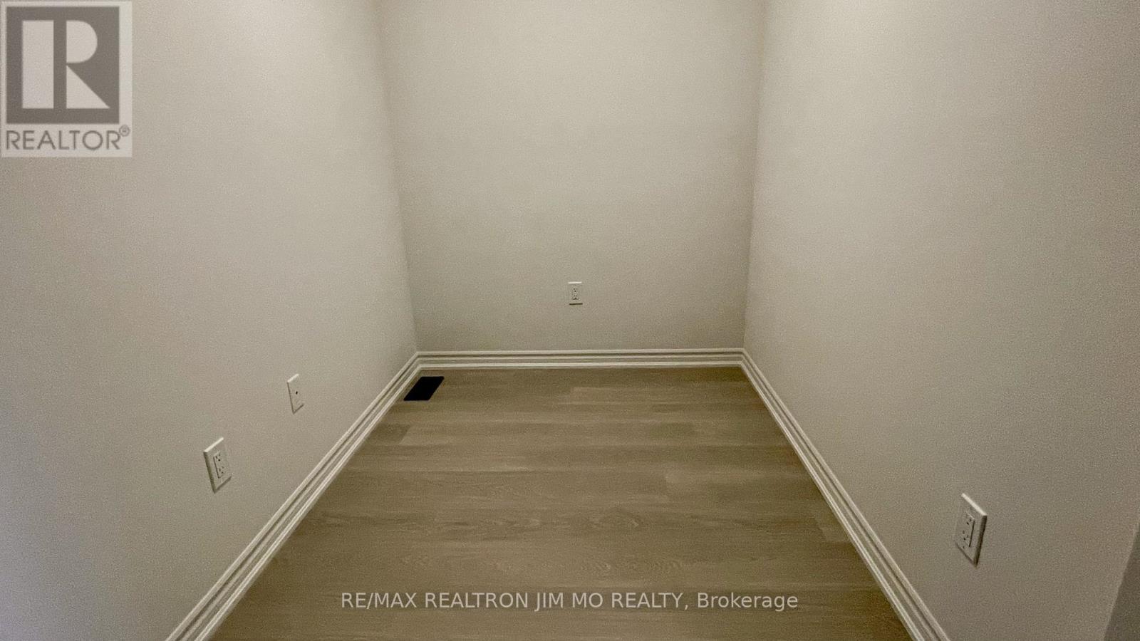 100 Sanderson Drive, Kawartha Lakes, Ontario  K9V 0S8 - Photo 26 - X12898160