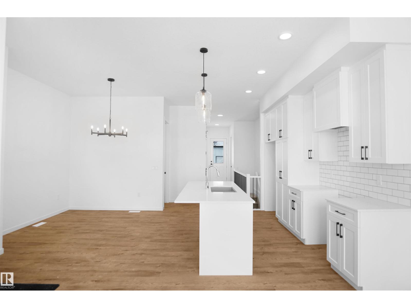 7515 Observer Ln Nw, Edmonton, Alberta  T5G 2S5 - Photo 10 - E4474919