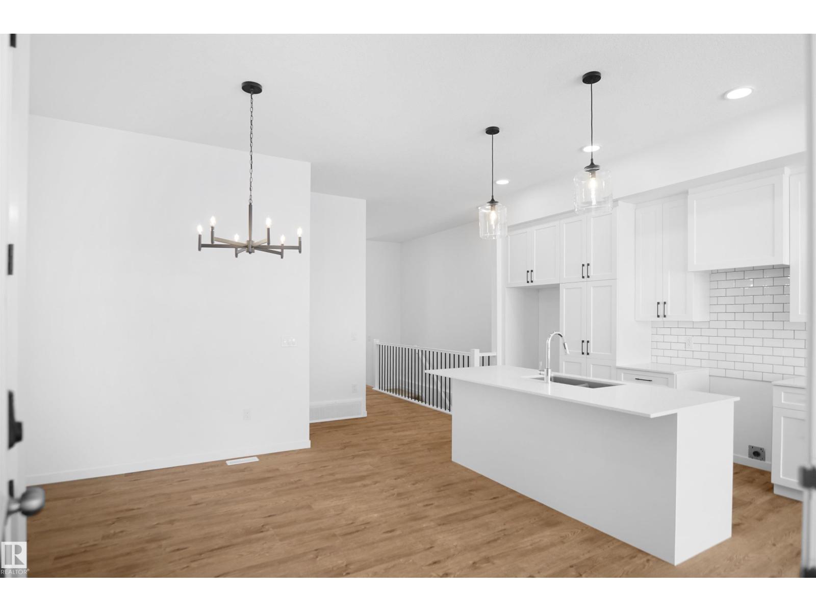 7515 Observer Ln Nw, Edmonton, Alberta  T5G 2S5 - Photo 6 - E4474919