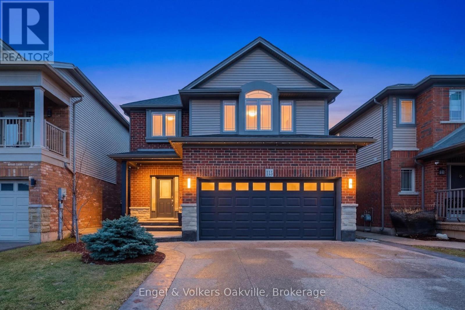 115 PUMPKIN PASS, Hamilton, Ontario