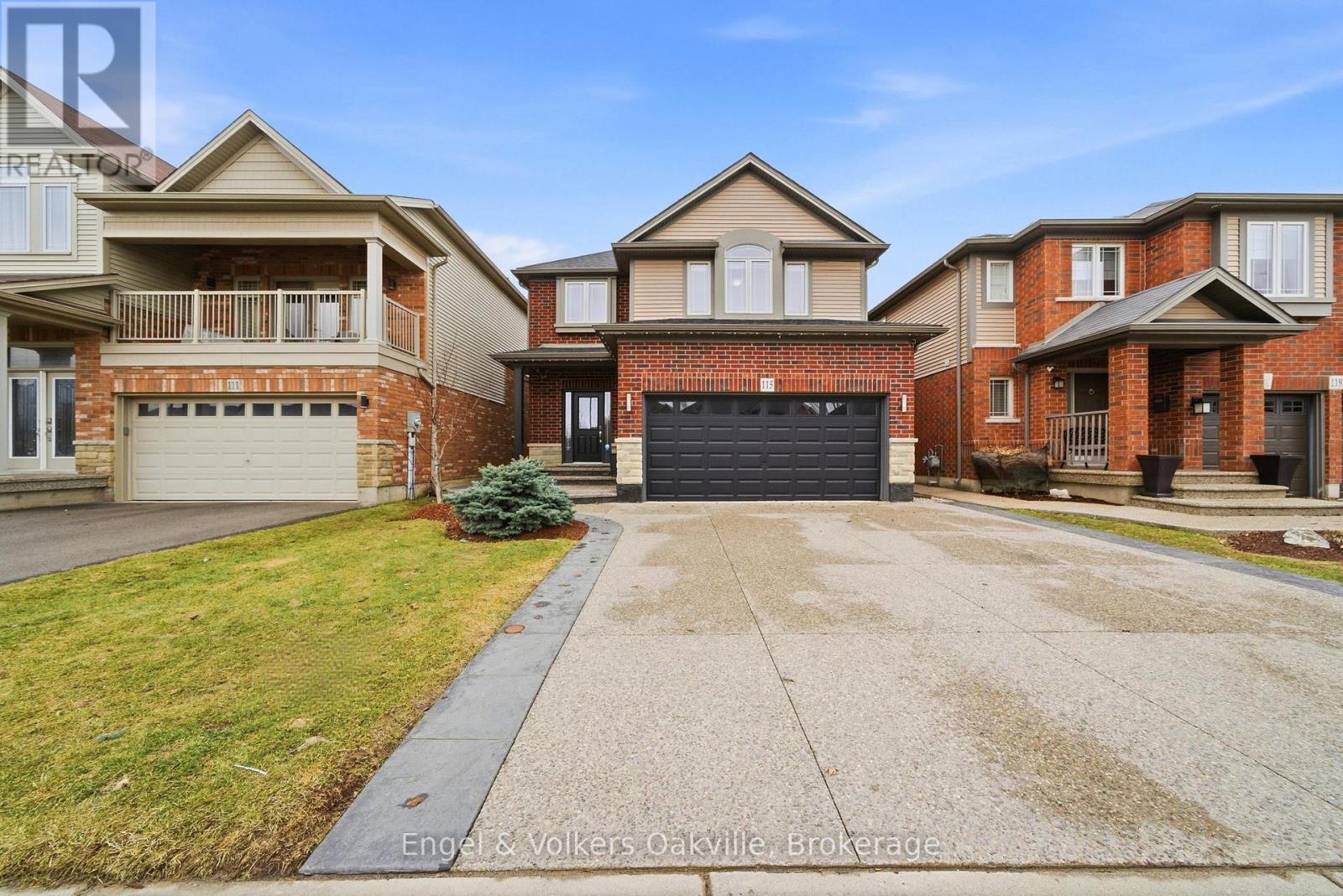 115 Pumpkin Pass, Hamilton, Ontario  L0R 1C0 - Photo 3 - X12898176