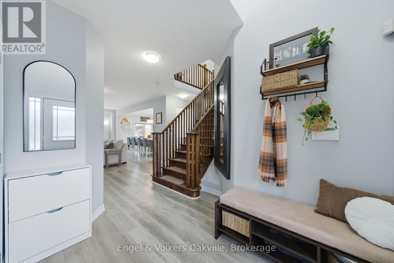 115 Pumpkin Pass, Hamilton, Ontario  L0R 1C0 - Photo 6 - X12898176