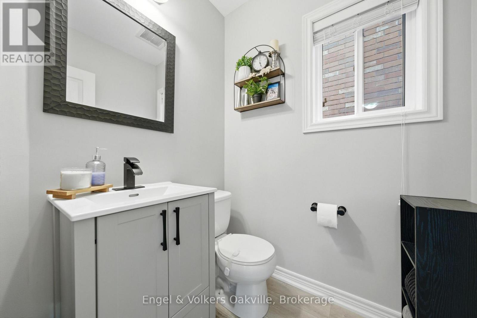 115 Pumpkin Pass, Hamilton, Ontario  L0R 1C0 - Photo 8 - X12898176