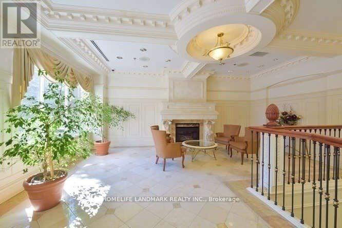 206 - 18 Sommerset Way, Toronto, Ontario  M2N 6X5 - Photo 3 - C12898178