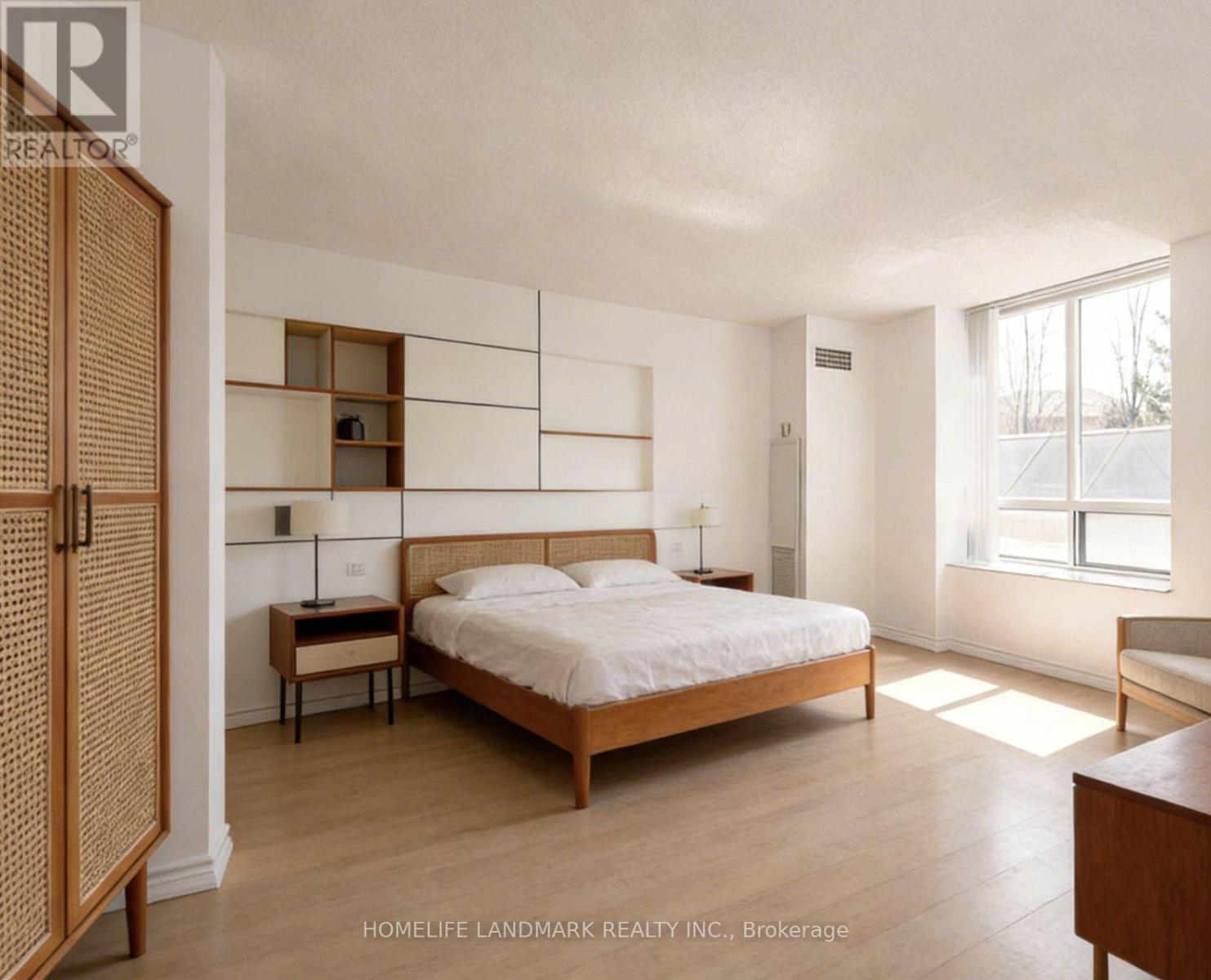 206 - 18 Sommerset Way, Toronto, Ontario  M2N 6X5 - Photo 4 - C12898178