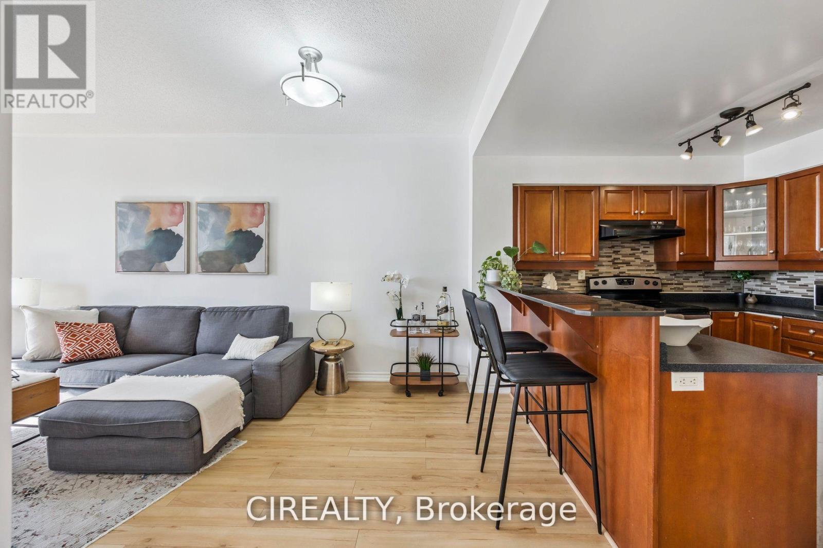 413 - 4200 Bathurst Street, Toronto, Ontario  M3H 6C7 - Photo 4 - C12898208