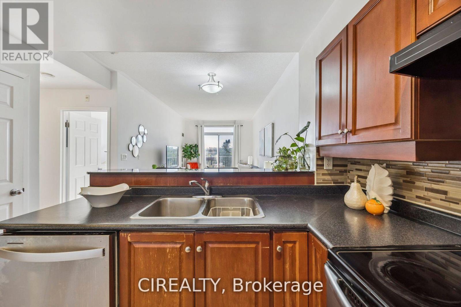 413 - 4200 Bathurst Street, Toronto, Ontario  M3H 6C7 - Photo 8 - C12898208