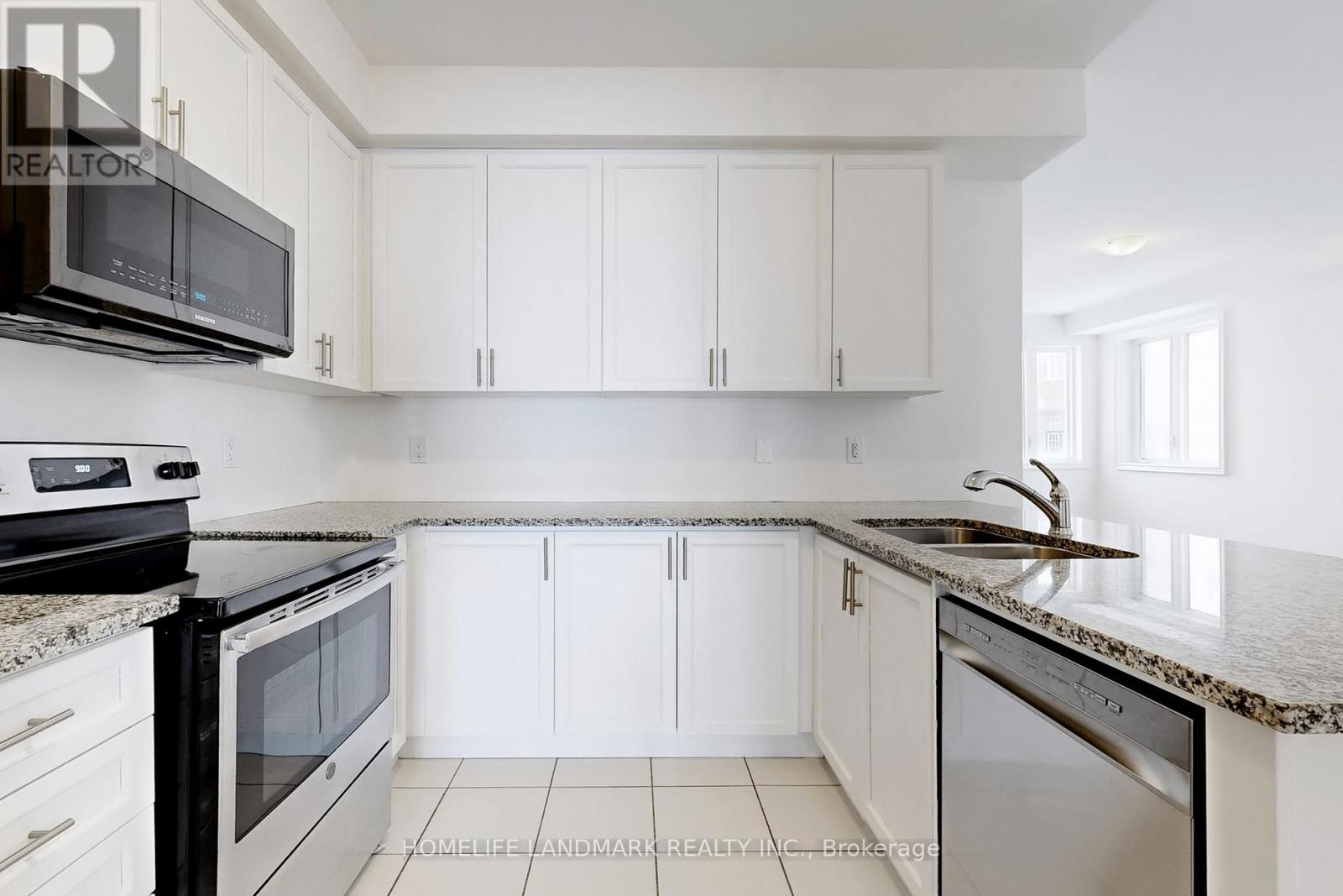 273 William Forster Road, Markham, Ontario  L6B 0T7 - Photo 13 - N12898184