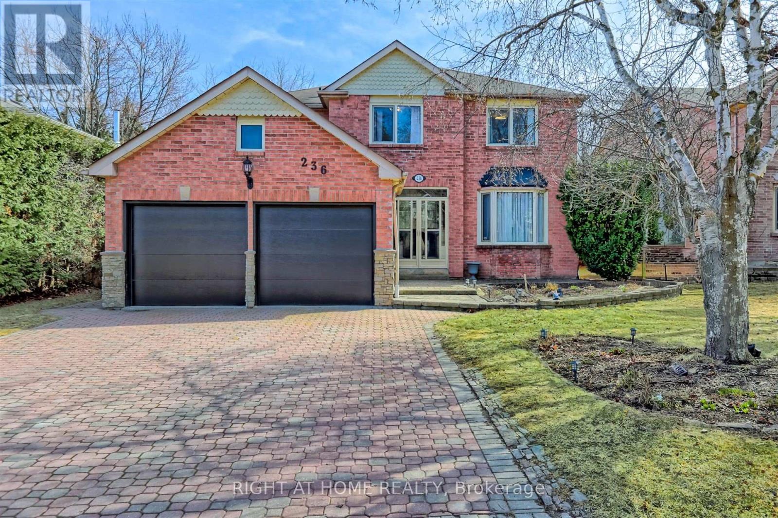236 MCCAFFREY ROAD, Newmarket, Ontario