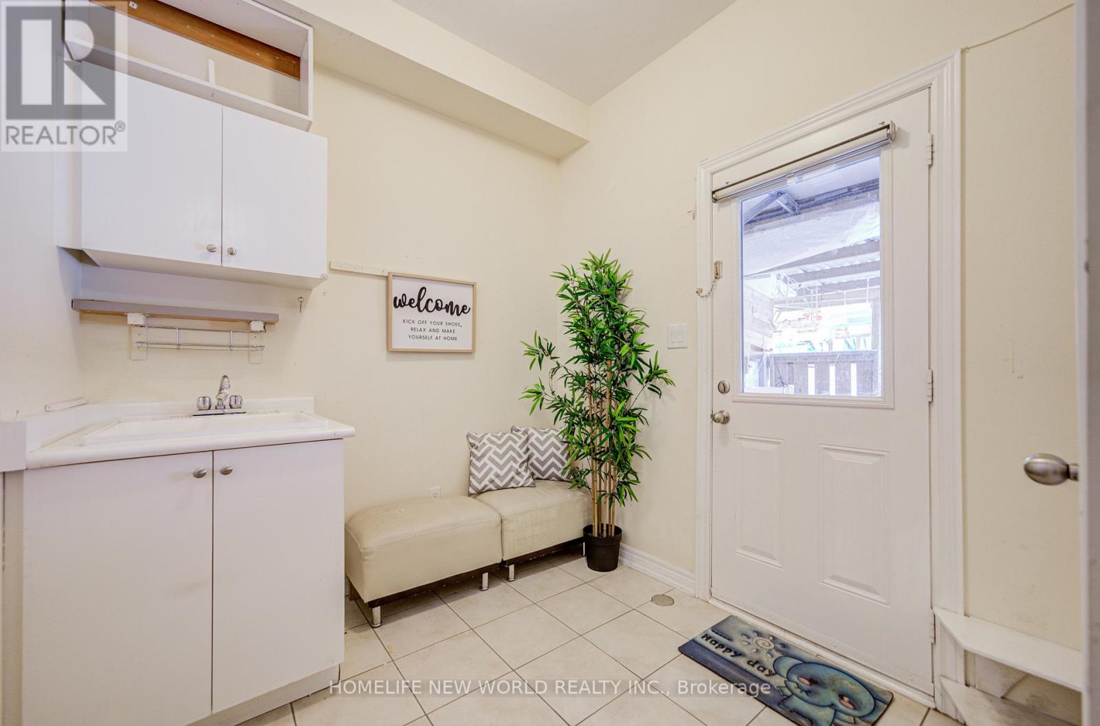 25 Spiv Grove Way, Markham, Ontario  L6E 0T6 - Photo 10 - N12898202