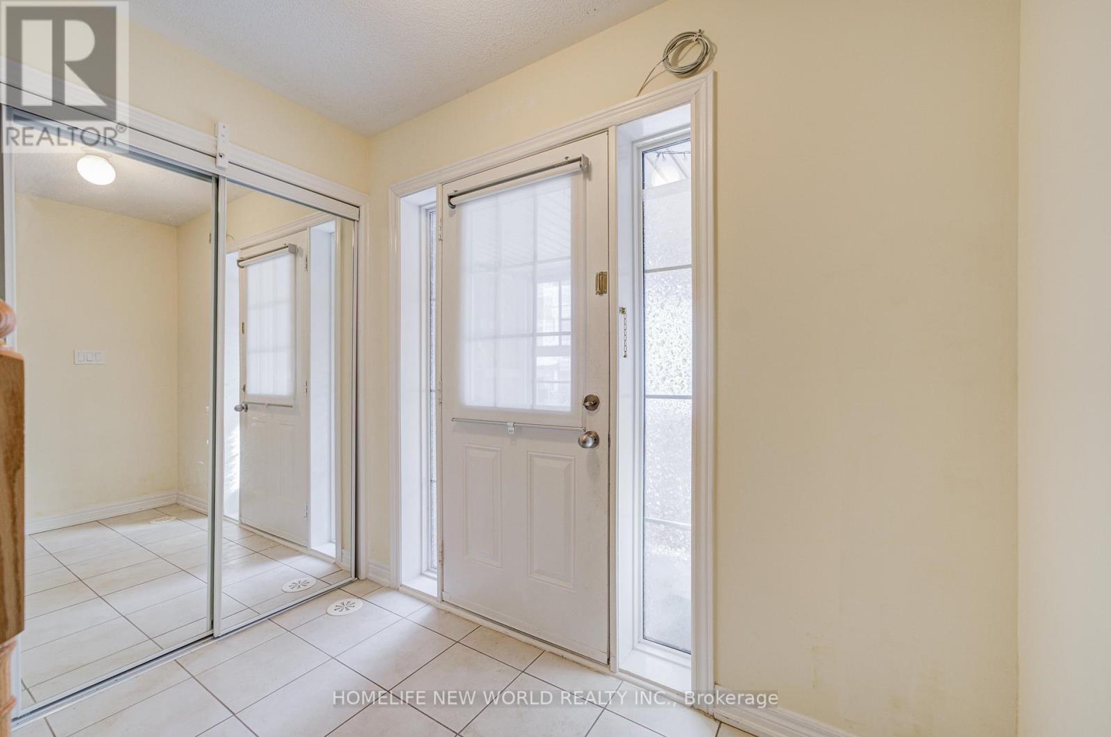 25 Spiv Grove Way, Markham, Ontario  L6E 0T6 - Photo 5 - N12898202