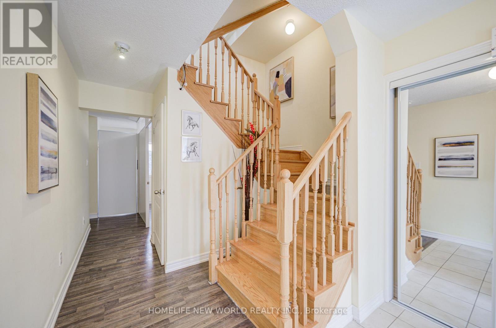 25 Spiv Grove Way, Markham, Ontario  L6E 0T6 - Photo 6 - N12898202