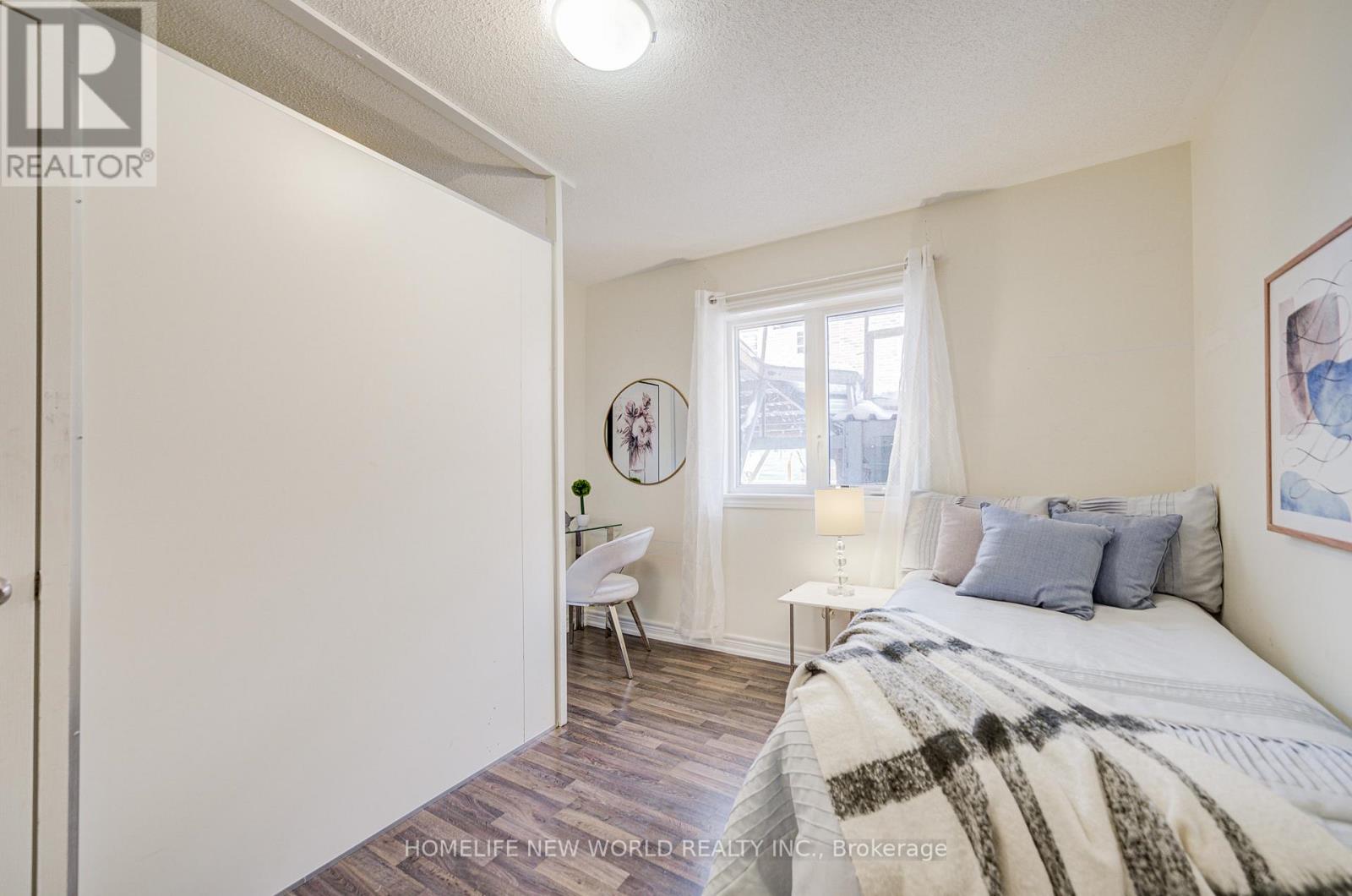 25 Spiv Grove Way, Markham, Ontario  L6E 0T6 - Photo 8 - N12898202