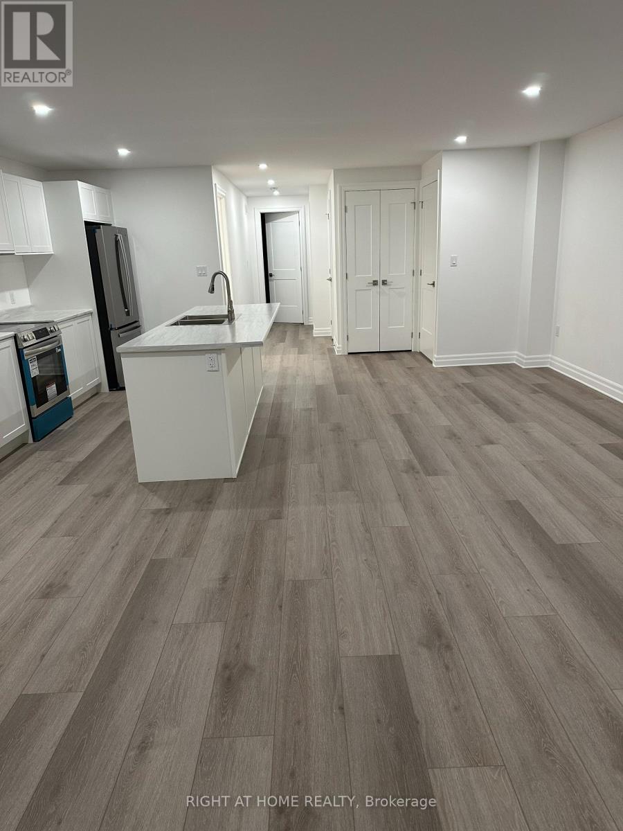 Upper - 7491 Marvel Drive, Niagara Falls, Ontario  L2H 3V8 - Photo 4 - X12898206