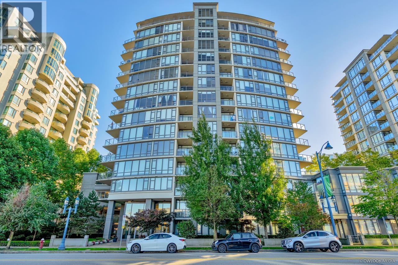 601 7362 ELMBRIDGE WAY, Richmond, British Columbia