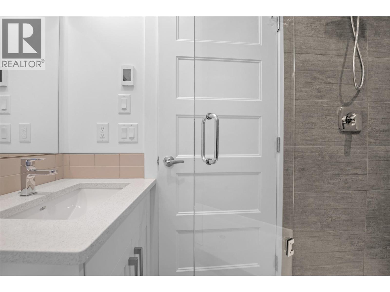 1664 Tower Ranch Drive, Kelowna, British Columbia  V1P 1T8 - Photo 31 - 10379716