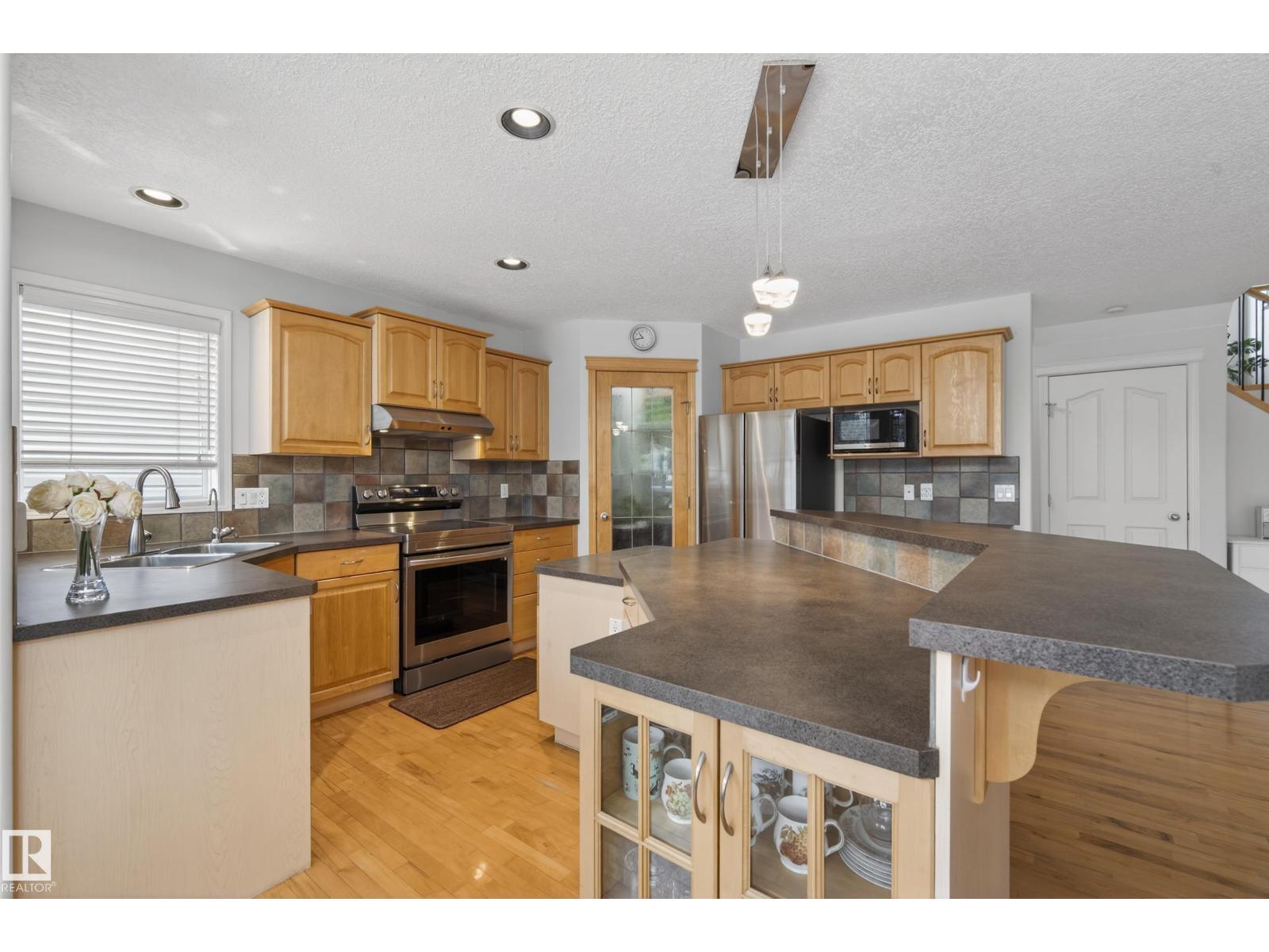 1119 Rutherford Cl Sw, Edmonton, Alberta  T6W 1H5 - Photo 8 - E4478109