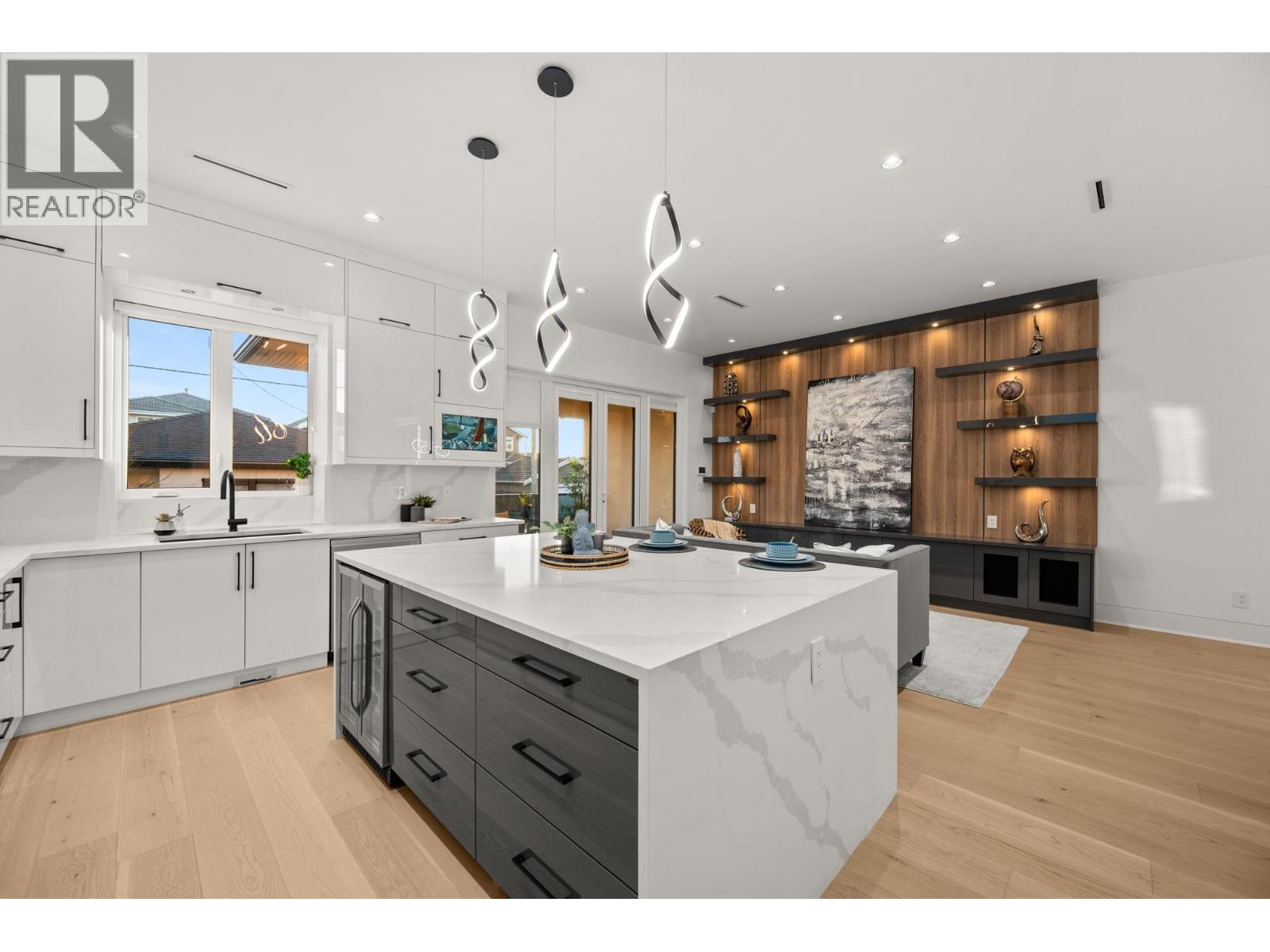 4346 PENDER STREET, Burnaby, British Columbia