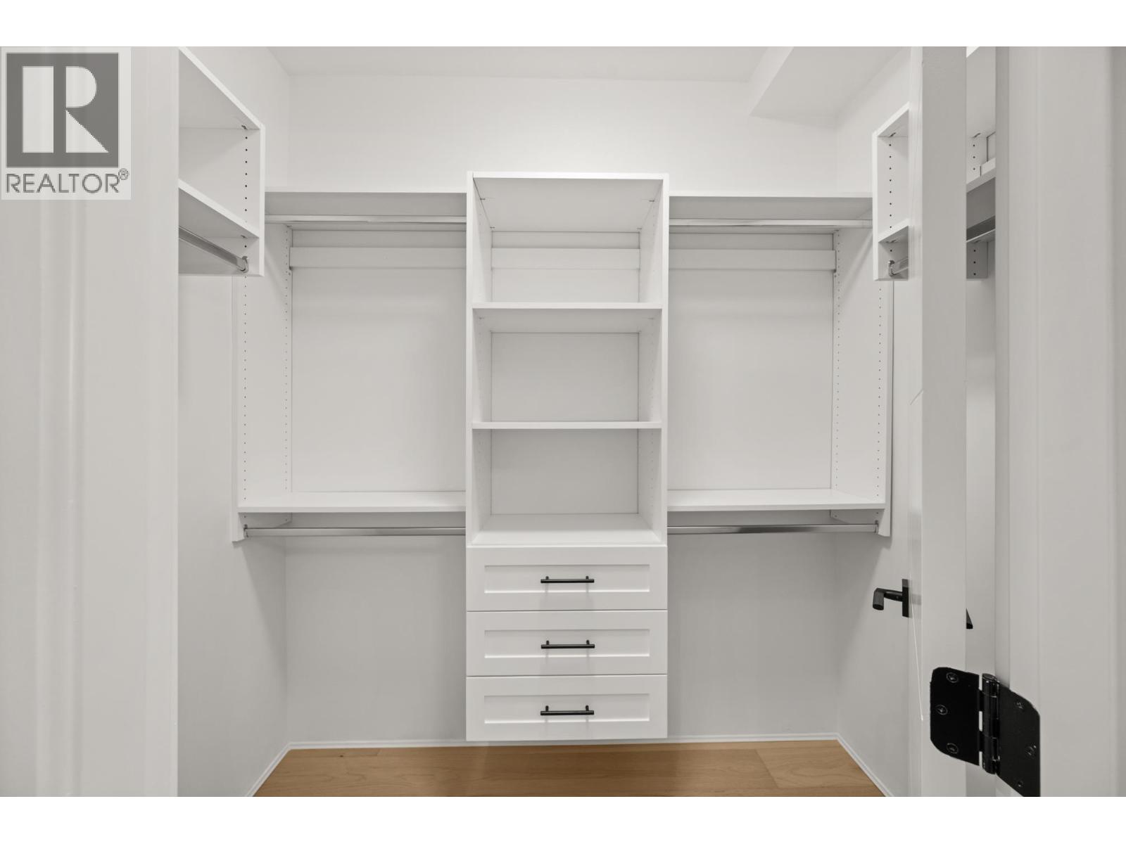 4346 Pender Street, Burnaby, British Columbia  V5C 2M6 - Photo 34 - R3082017