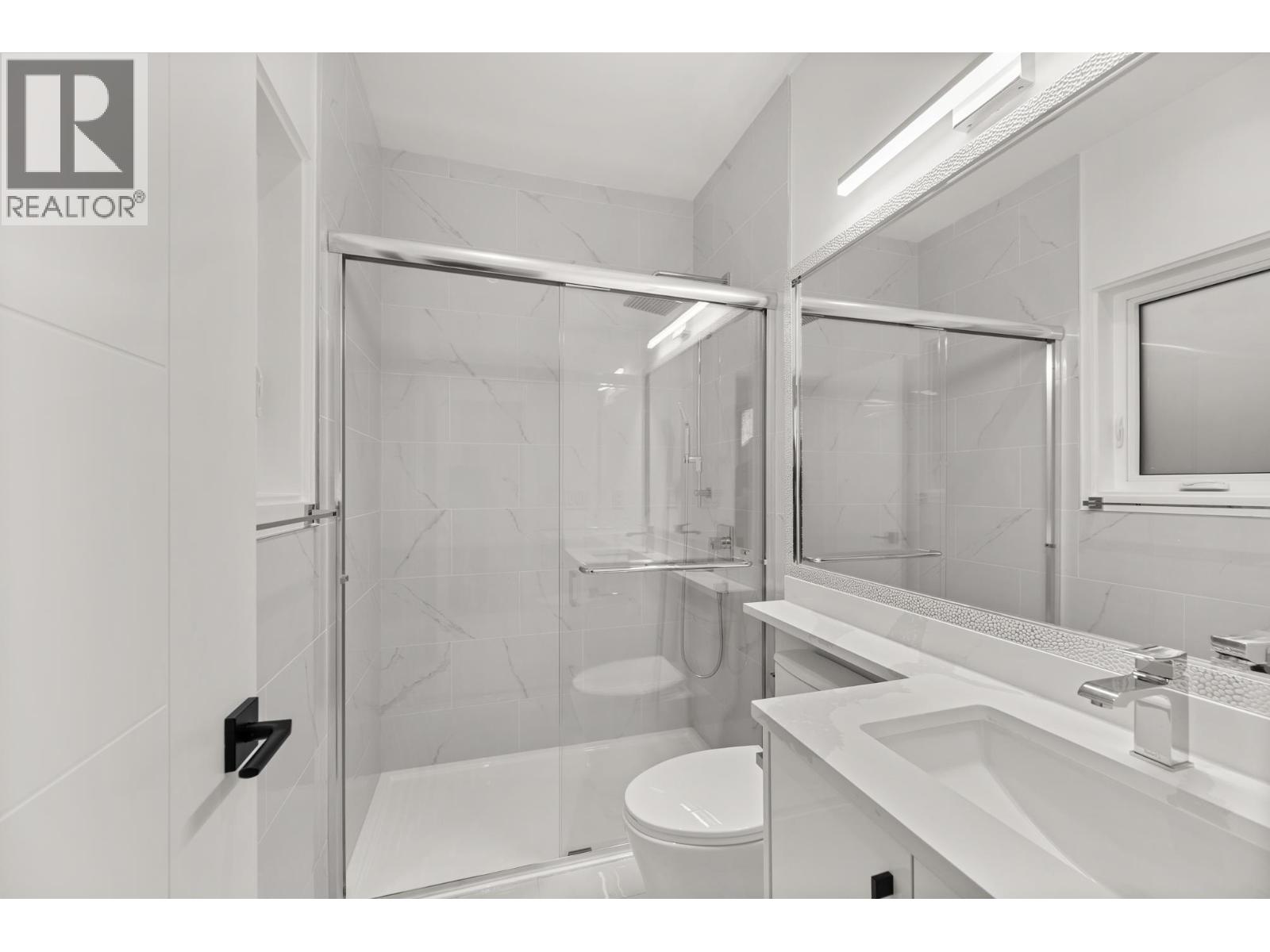 4346 Pender Street, Burnaby, British Columbia  V5C 2M6 - Photo 23 - R3082017