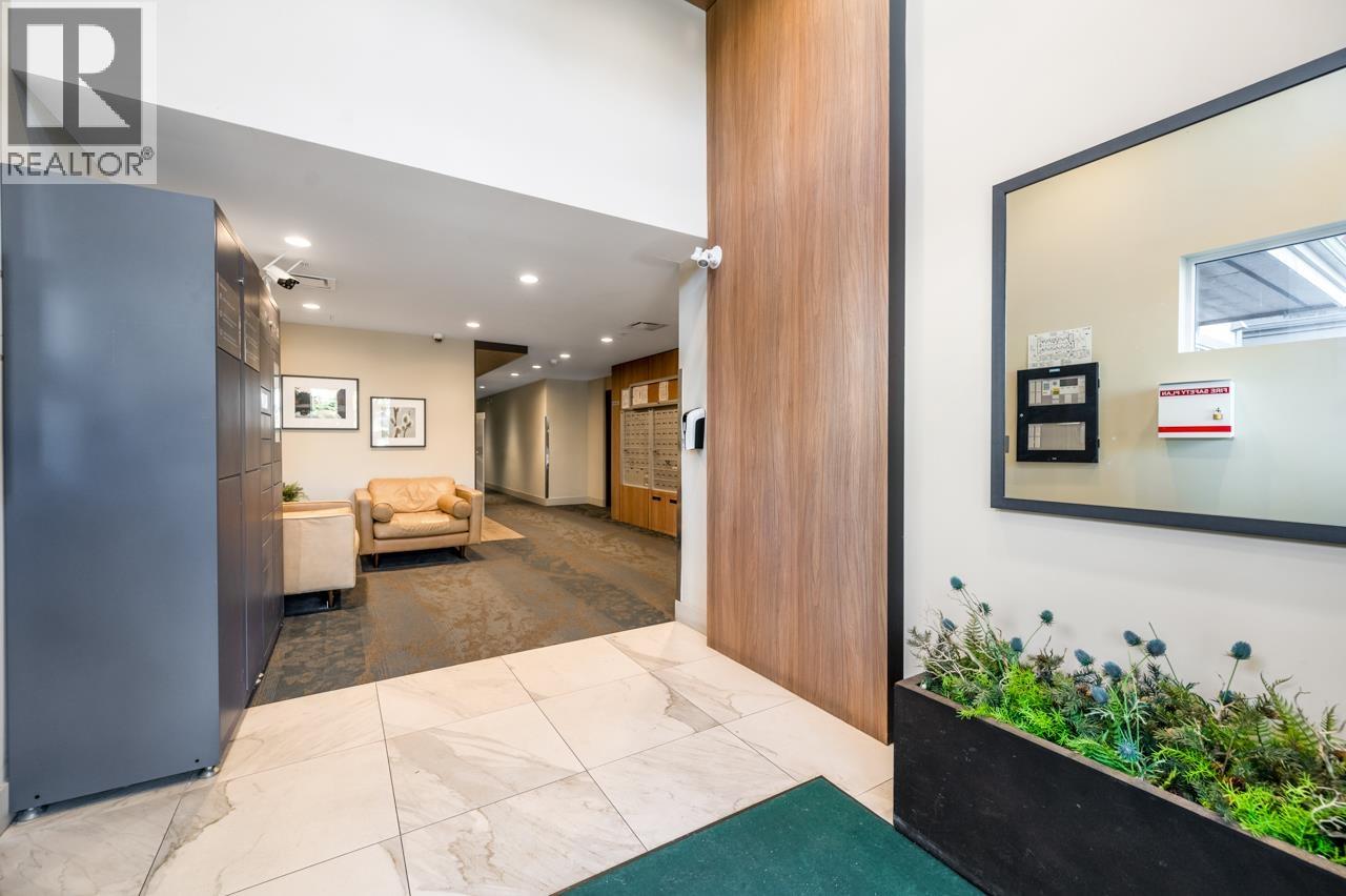 215 5460 Broadway, Burnaby, British Columbia  V5B 0B4 - Photo 23 - R3100229