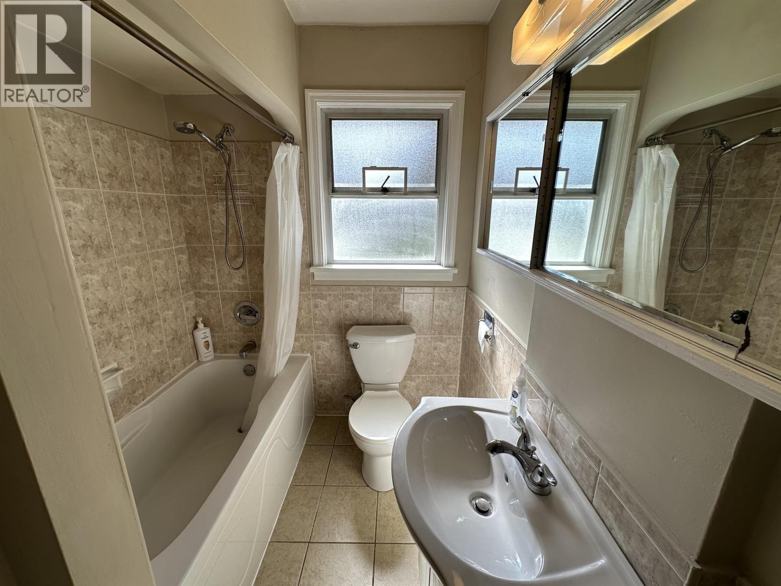 4472 Triumph Street, Burnaby, British Columbia  V5C 1Z9 - Photo 15 - R3101284