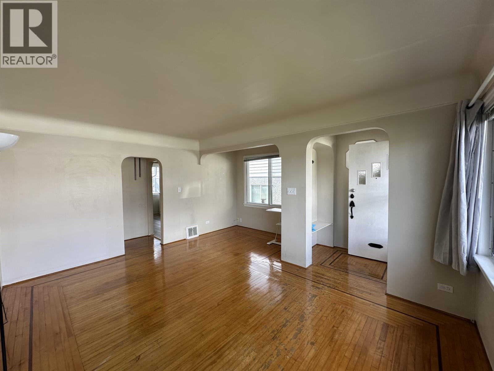 4472 Triumph Street, Burnaby, British Columbia  V5C 1Z9 - Photo 5 - R3101284