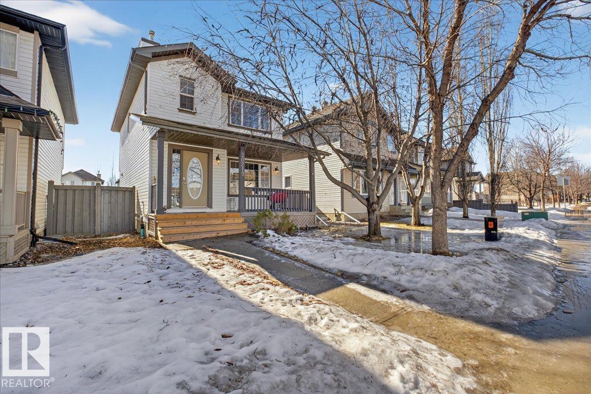 20219 54 Av Nw, Edmonton, Alberta  T6M 2W6 - Photo 3 - E4478079