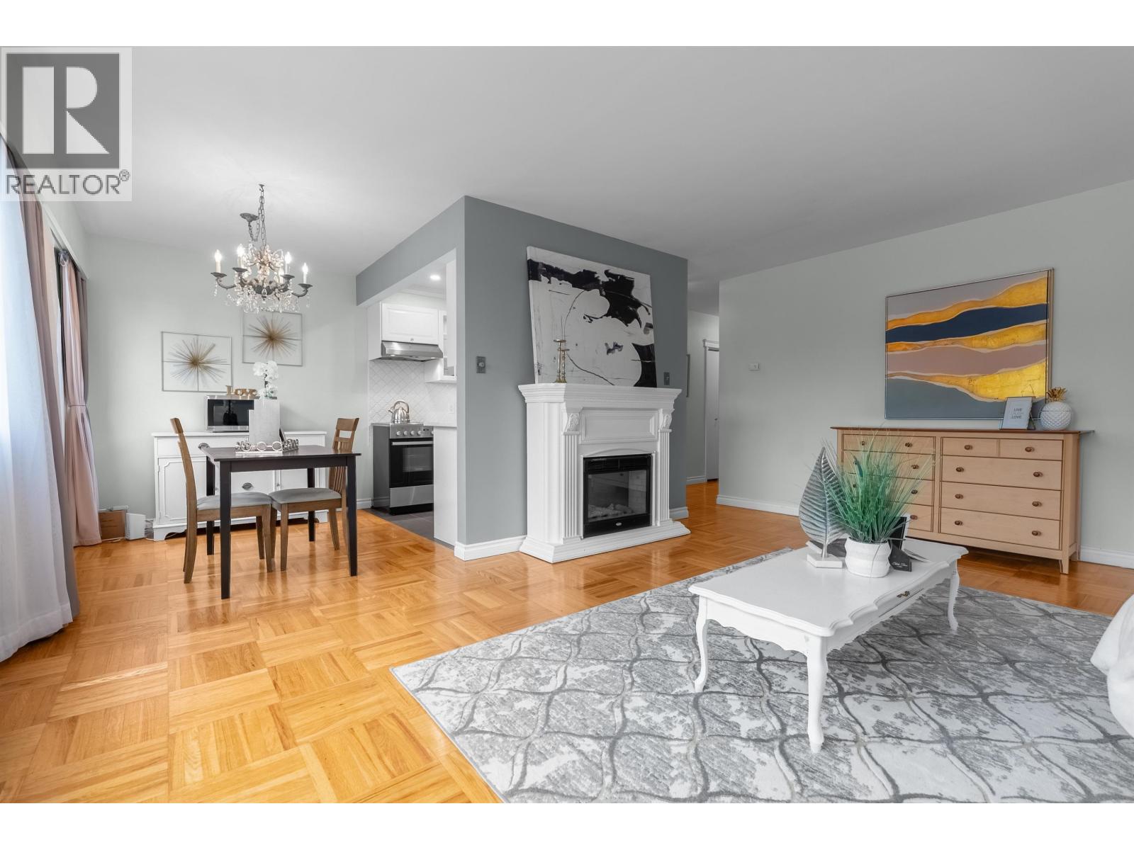 402 1750 Esquimalt Avenue, West Vancouver, British Columbia  V7V 1R8 - Photo 4 - R3101167