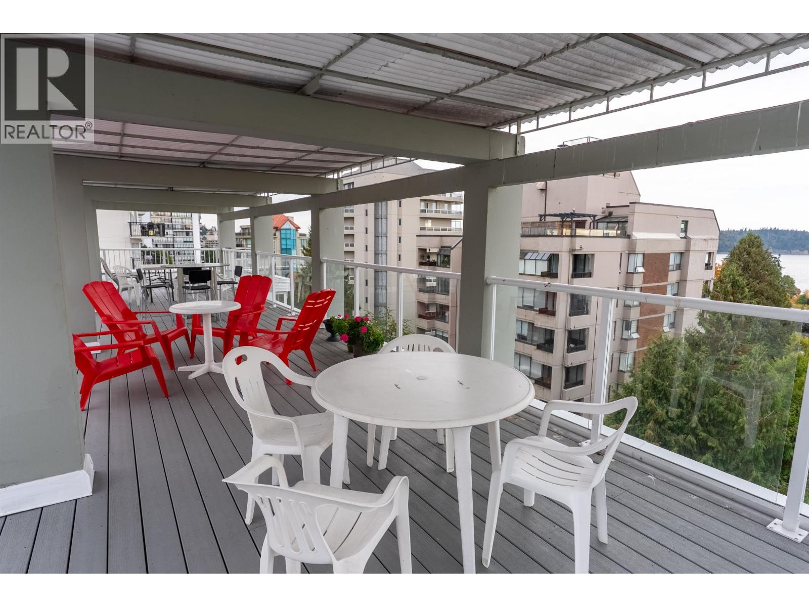 402 1750 Esquimalt Avenue, West Vancouver, British Columbia  V7V 1R8 - Photo 14 - R3101167