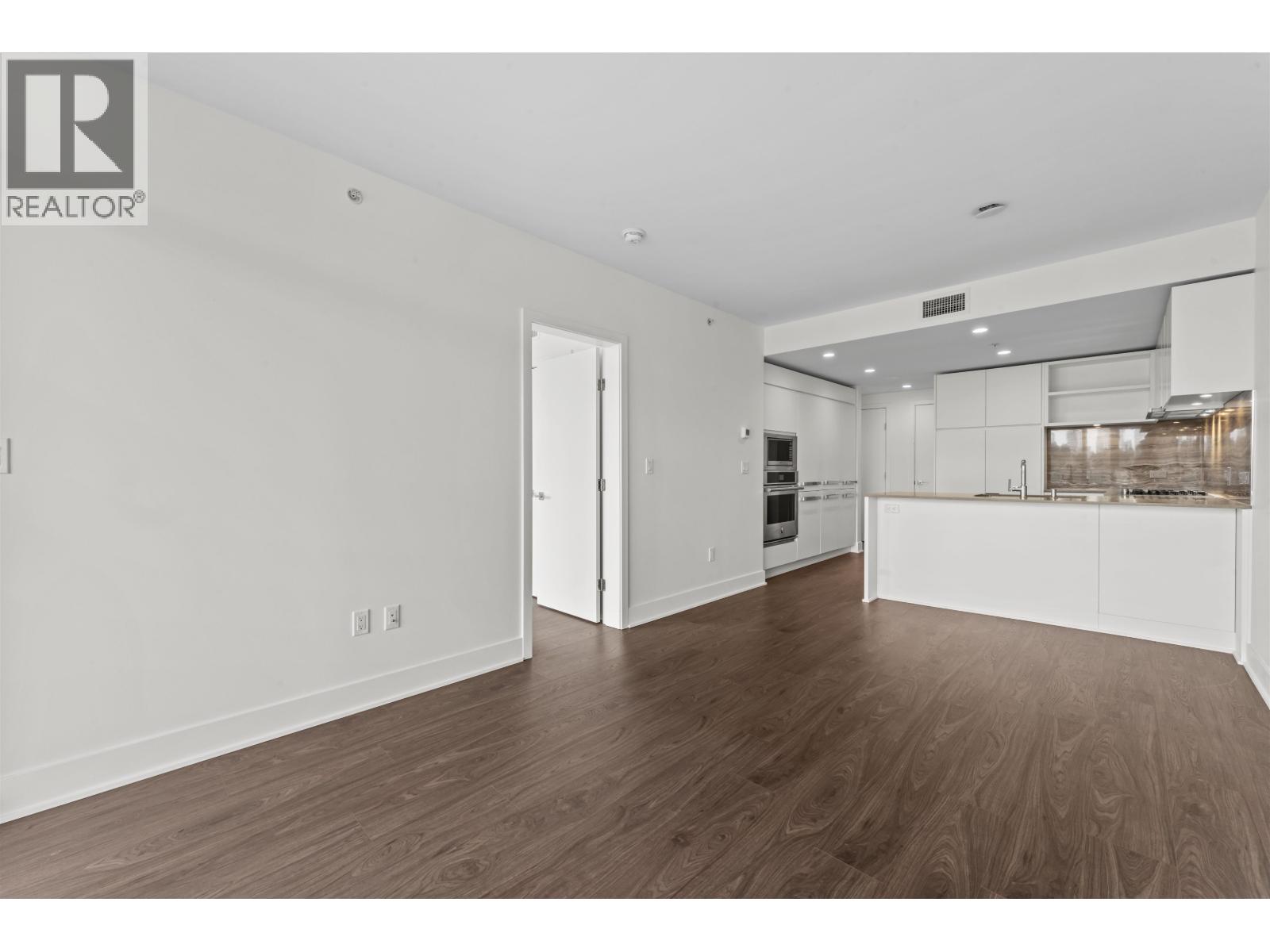 1301 450 Westview Street, Coquitlam, British Columbia  V3K 6C3 - Photo 5 - R3101030