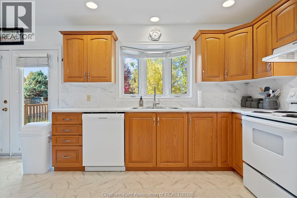 135 Garden Path, Chatham, Ontario  N7L 5M3 - Photo 9 - 26002322