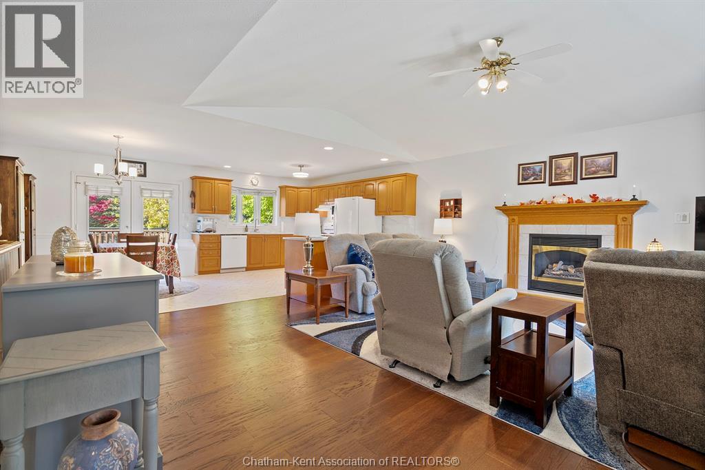 135 Garden Path, Chatham, Ontario  N7L 5M3 - Photo 2 - 26002322