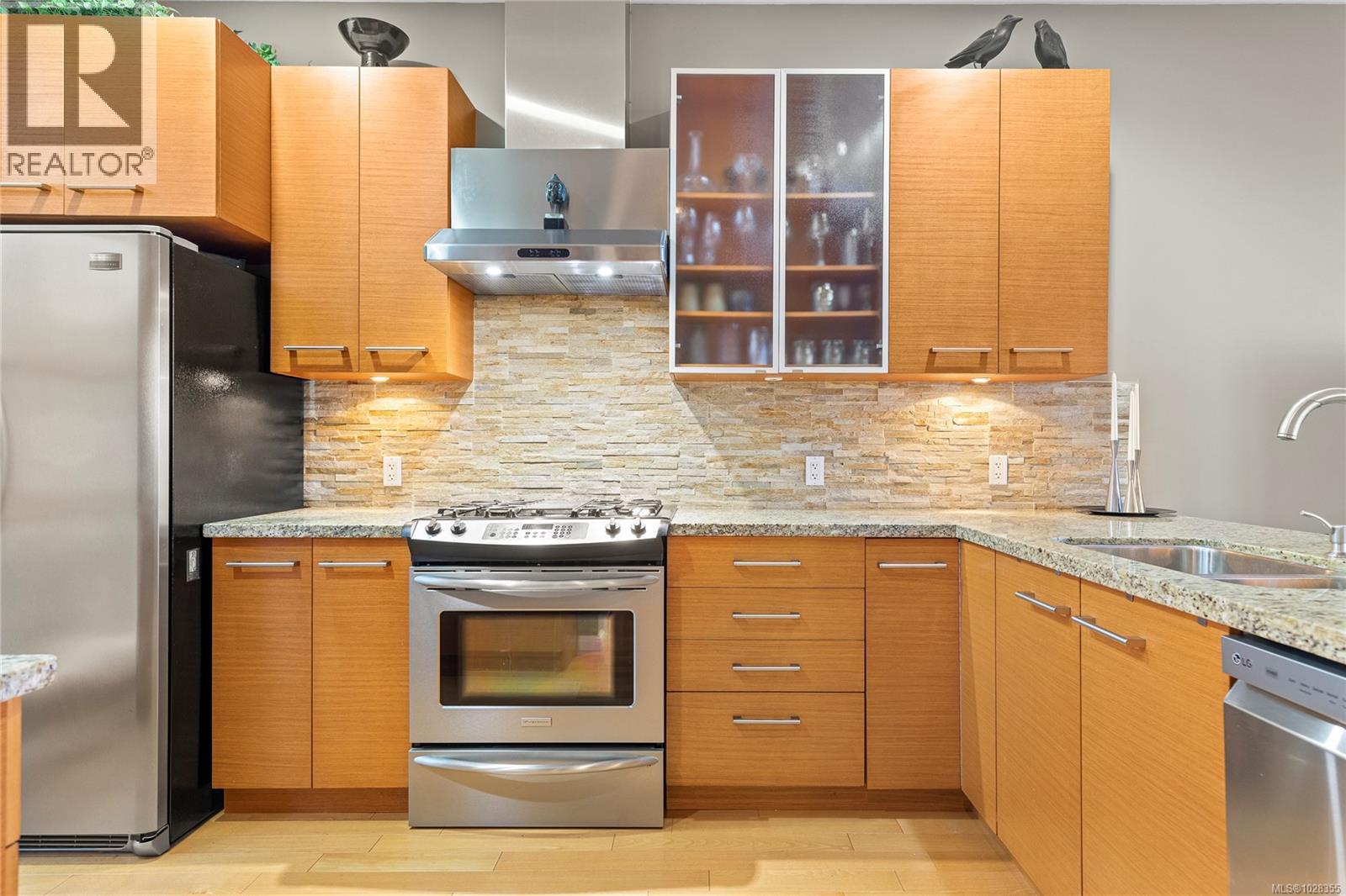 Th15 38 Front St, Nanaimo, British Columbia  V9R 0B8 - Photo 17 - 1028355