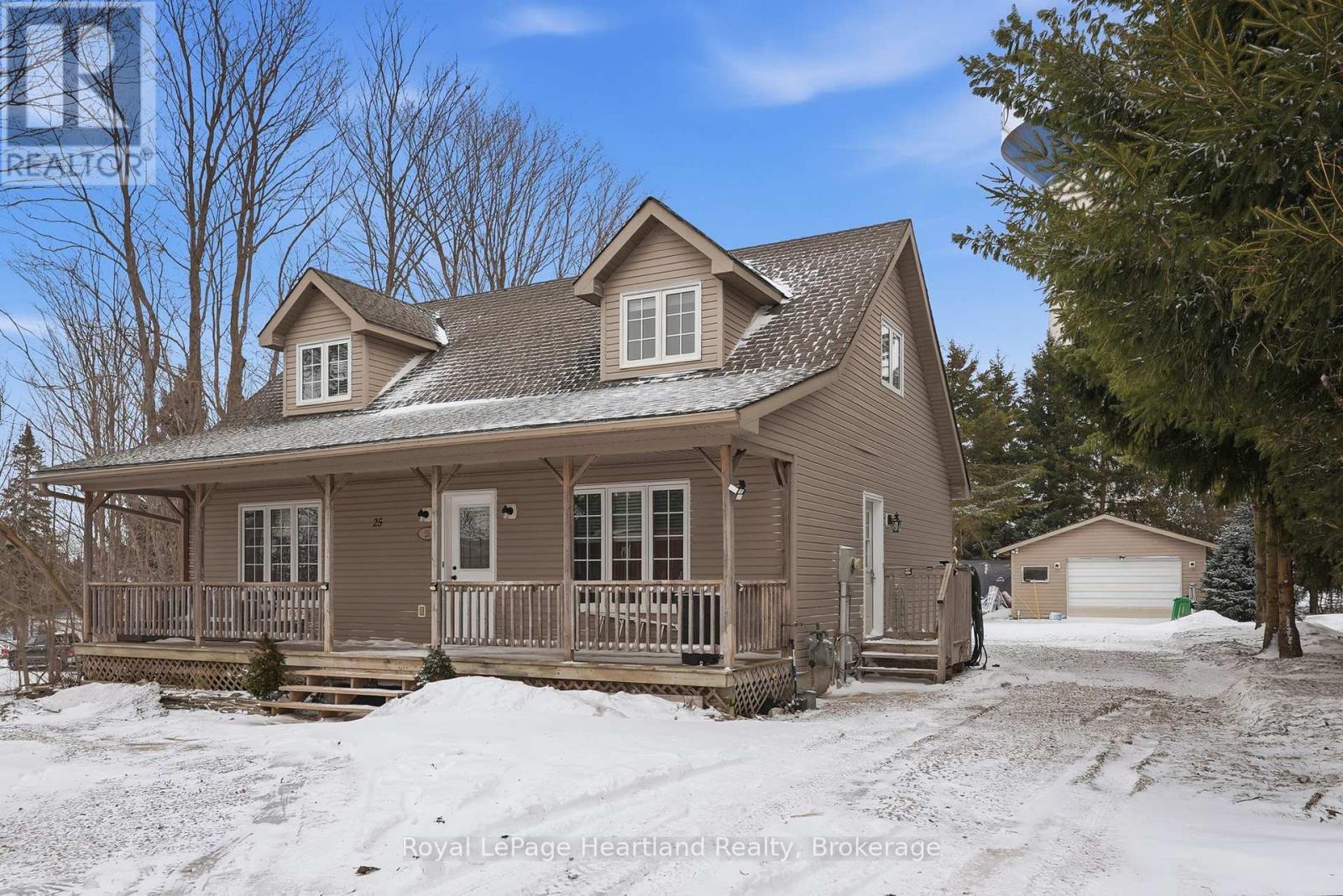 25 JOHN STREET W, Minto, Ontario