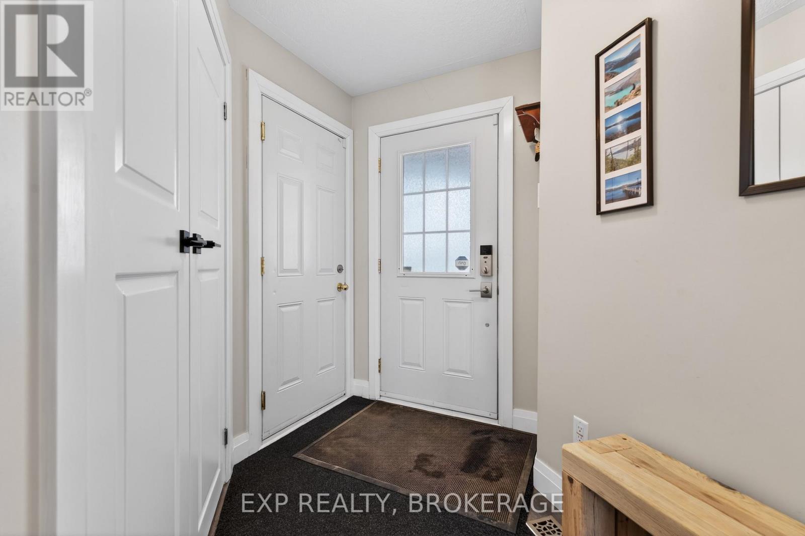 189 Kildare Avenue, Loyalist, Ontario  K7N 0A4 - Photo 4 - X12898250