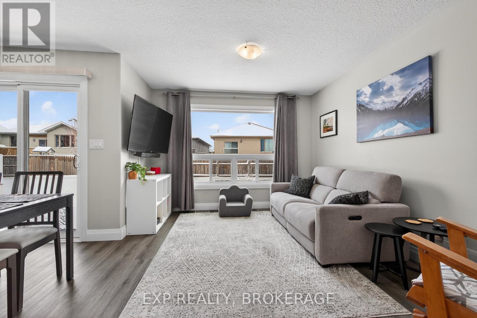 189 Kildare Avenue, Loyalist, Ontario  K7N 0A4 - Photo 7 - X12898250