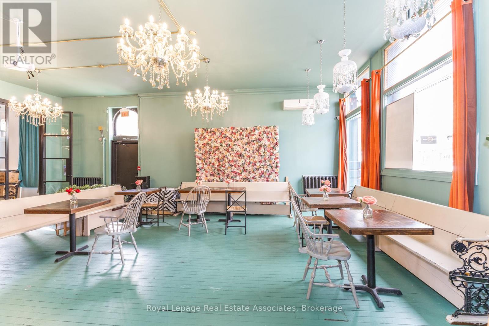 1267 Queen Street W, Toronto (Roncesvalles), Ontario  M6K 1L5 - Photo 4 - W12814642