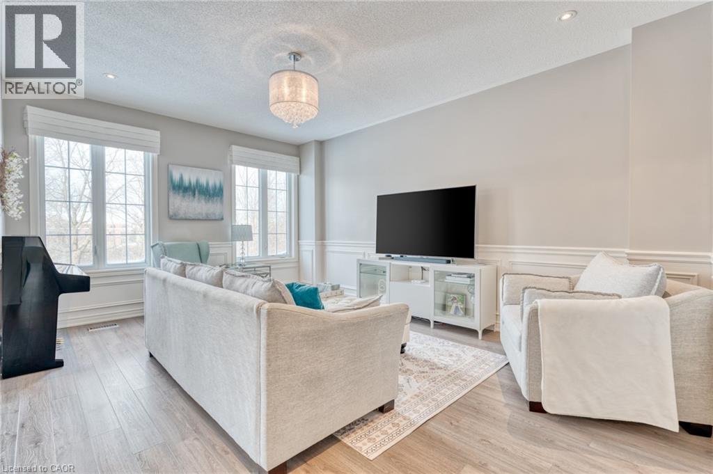 311 Humphrey Street, Waterdown, Ontario  L8B 1X4 - Photo 8 - 40813408