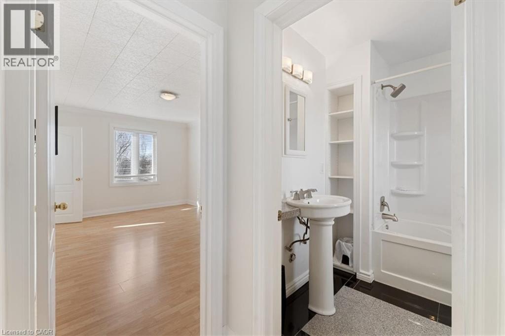 370 Paling Avenue, Hamilton, Ontario  L8H 5K2 - Photo 27 - 40812378