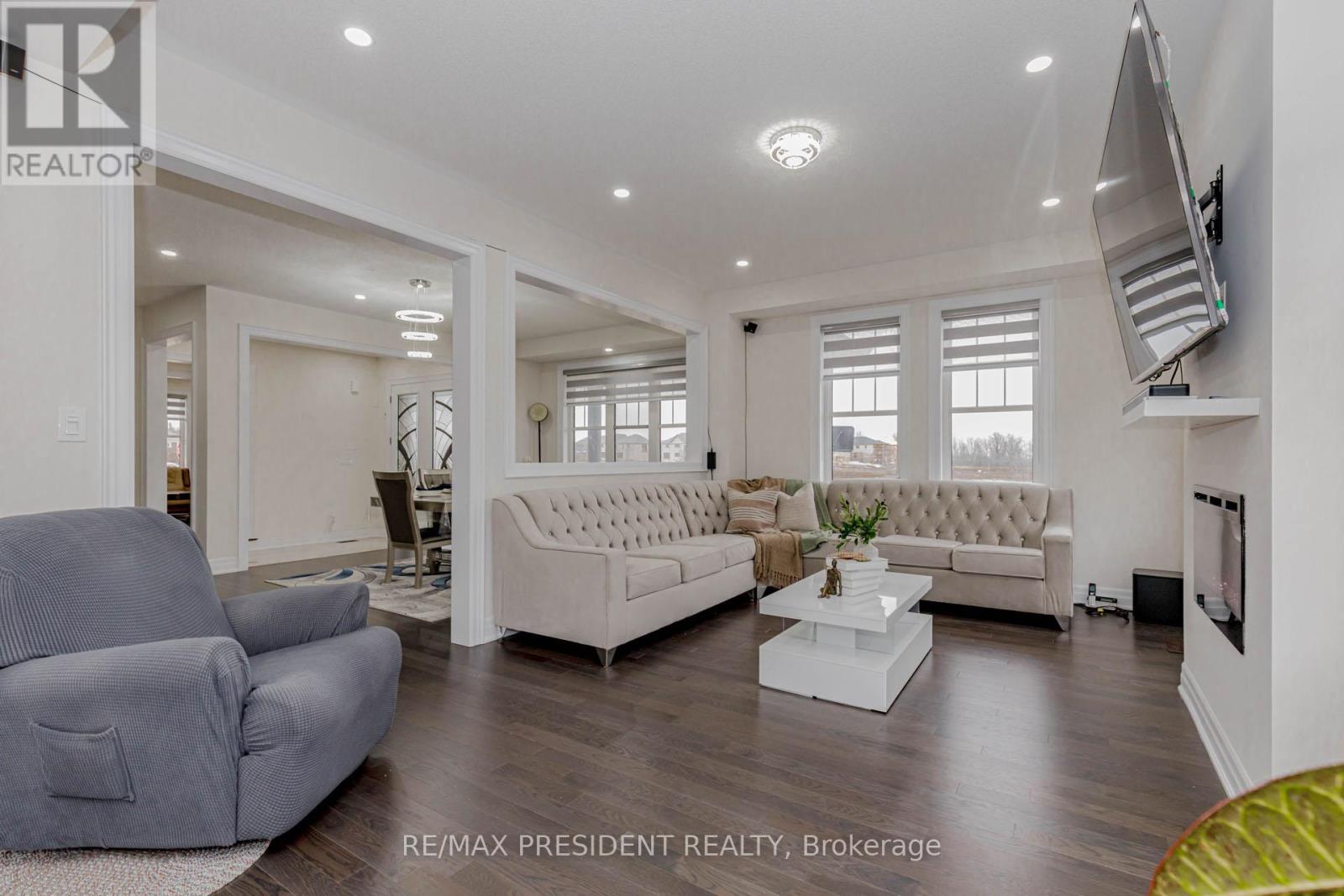 2 Vincena Road, Caledon, Ontario  L7C 4M5 - Photo 11 - W12768462