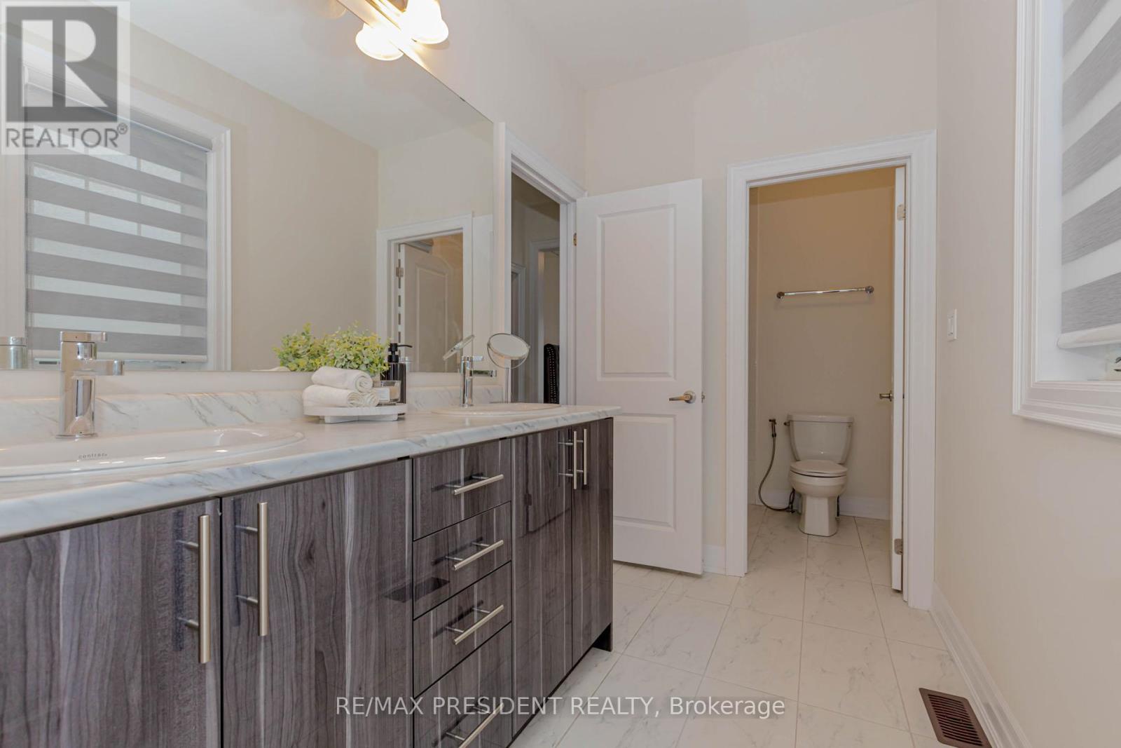 2 Vincena Road, Caledon, Ontario  L7C 4M5 - Photo 34 - W12768462