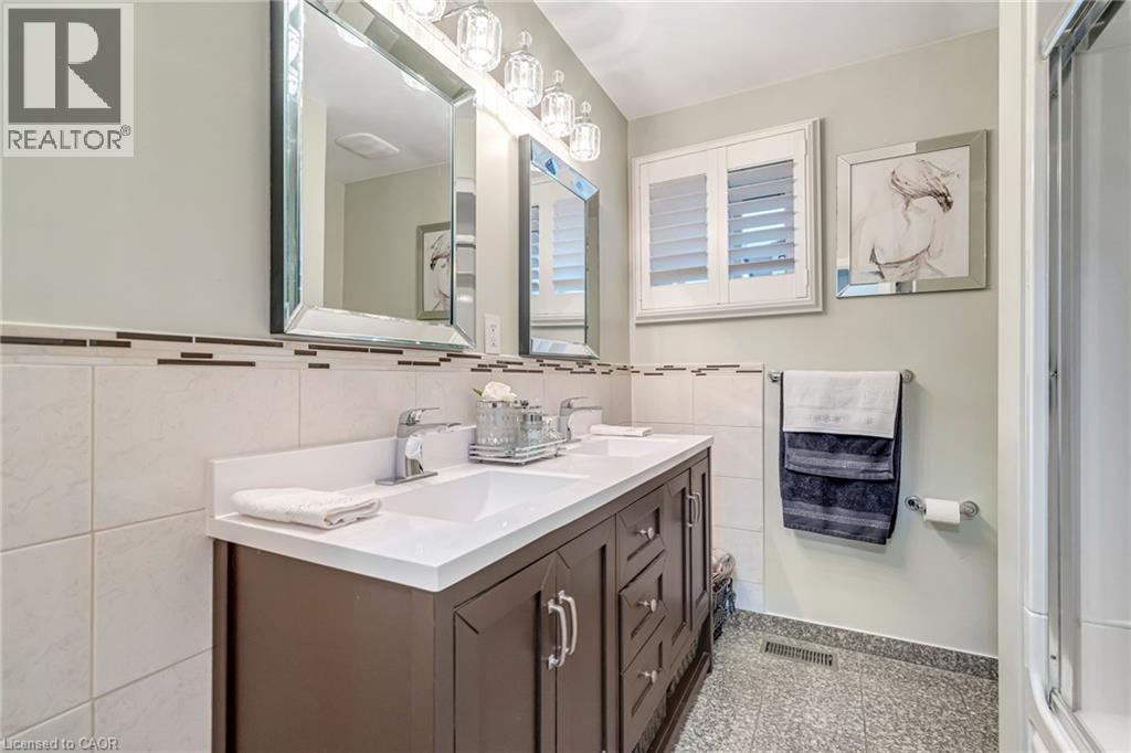 8 Ivanhoe Road, Brantford, Ontario  N3R 5T8 - Photo 12 - 40807203