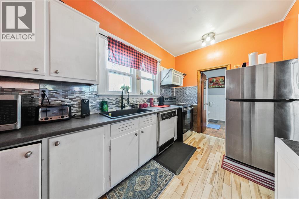 224 Maxwell Street, Sarnia, Ontario  N7T 5C4 - Photo 11 - 26005526